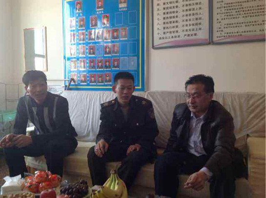 集團領導與春節值班員工共度除夕